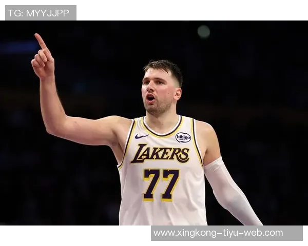 浓眉引领湖人夺冠攻防兼备价值超东契奇的深度解析